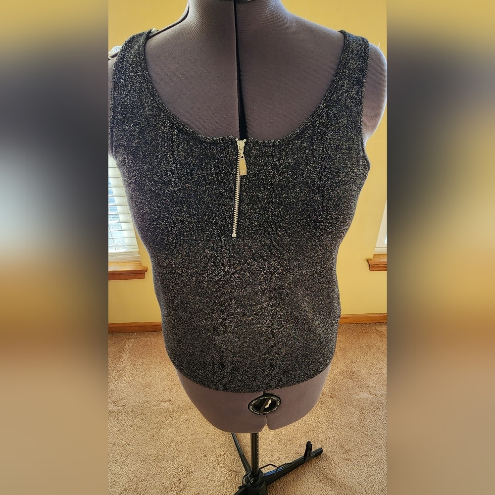 Nygard Scoop Neck Basic Stretch Tank Top with Zipper and lurex